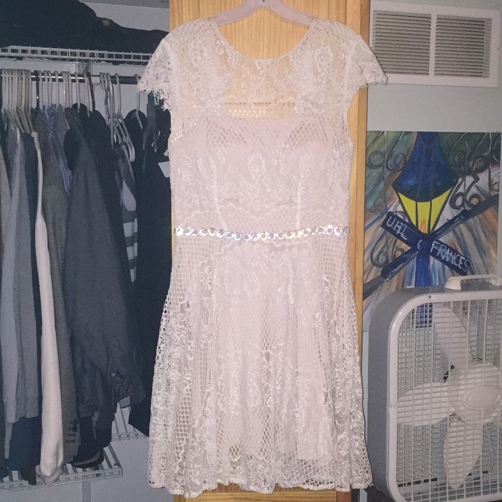 The perfect lace dress!